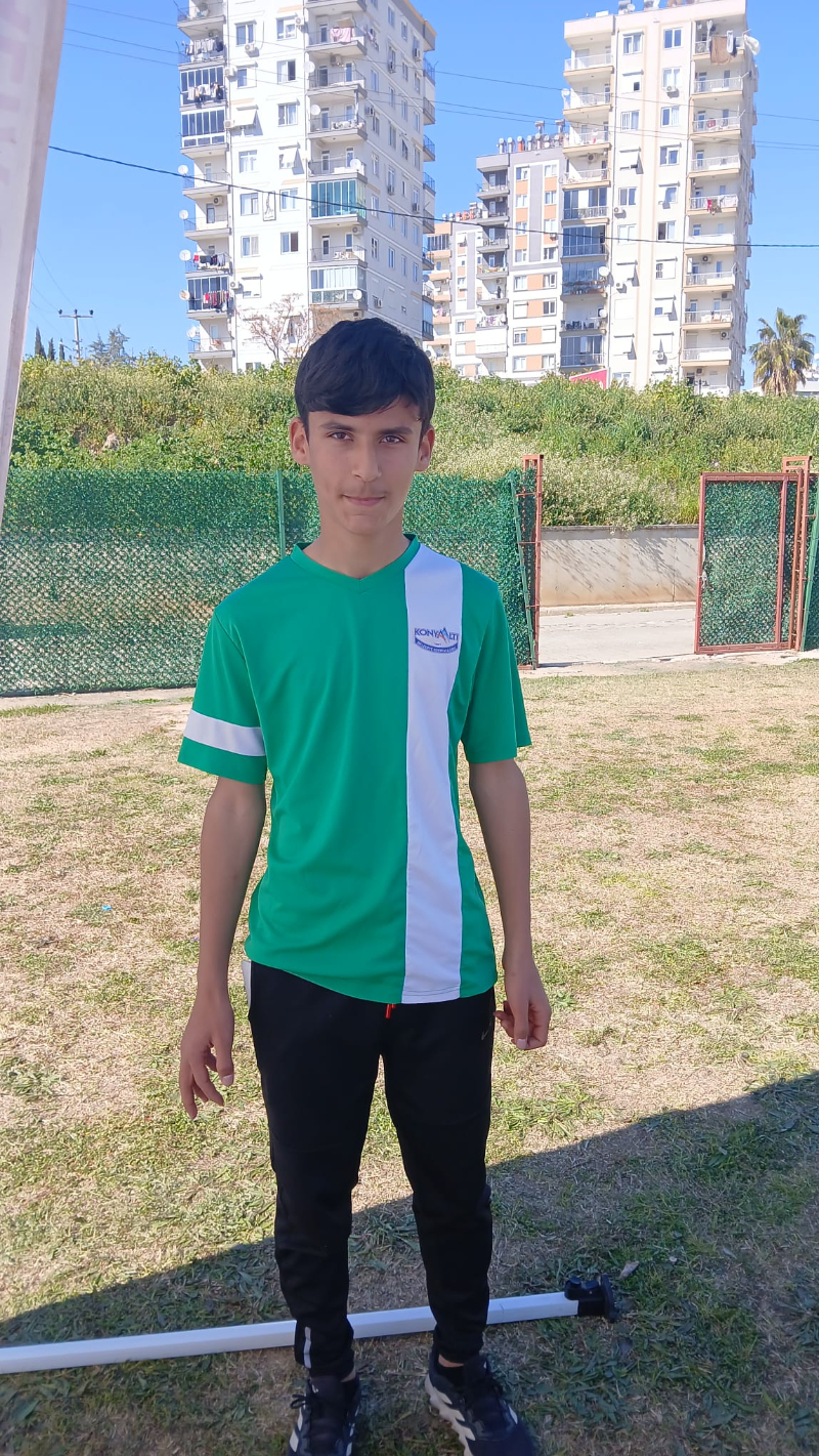 Antalya’da Okul Sporları Atletizm İl Birinciliğinde Öğrencilerden Büyük Başarı