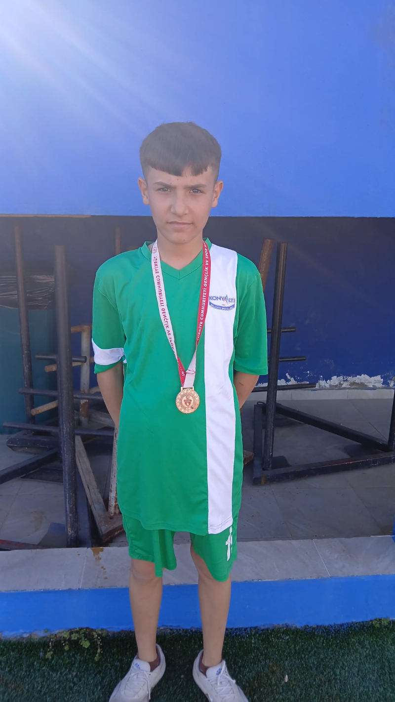 Antalya’da Okul Sporları Atletizm İl Birinciliğinde Öğrencilerden Büyük Başarı