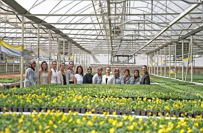 Antalya Büyükşehir Belediye Başkan Vekili Büşra Özdemir'in 8 Mart Dünya Kadınlar Günü Mesajı