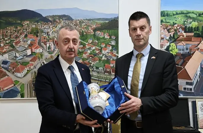 Başkan Büyükakın da soydaşlarla iftar açtı