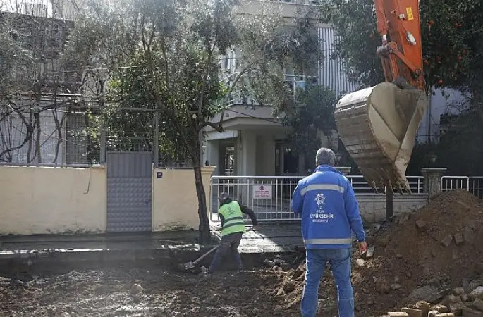 Başkan Çerçioğlu Aydın'ın Tüm İlçelerinde Yol Yapım ve Yenileme Çalışmalarını Sürdürüyor