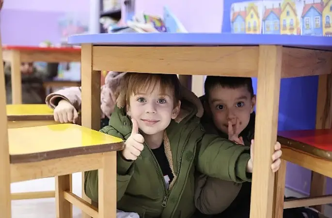 Bayrampaşa'da miniklerle deprem tatbikatı