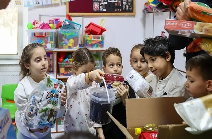 Buca'da minik yüreklerden büyük dayanışma