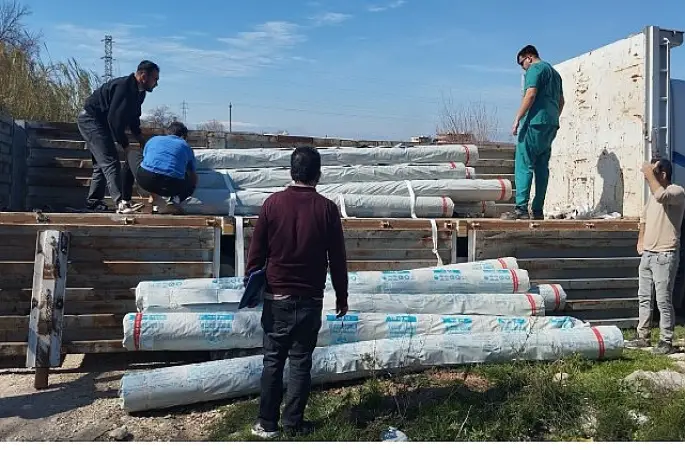 Büyükşehir Belediyesi'nden üreticiye sera naylonu desteği