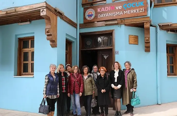 Dayanışma Merkezi'nde Kadın Hakları Konuşuldu