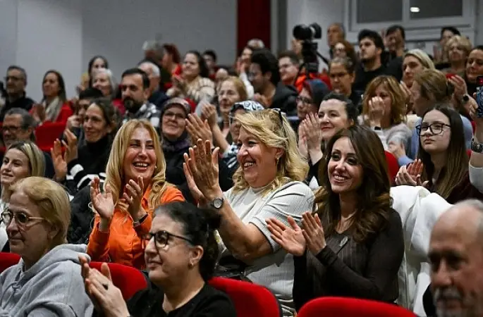 Dayanışmanın Türküsü Bornova'da Yükseldi