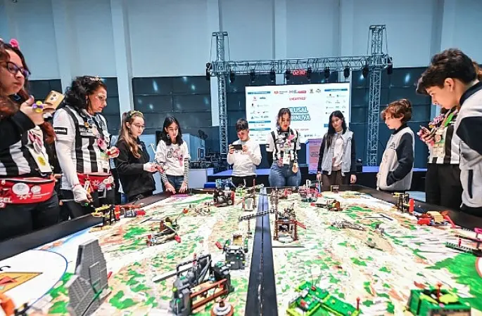 FIRST LEGO League Ulusal Turnuvası Fuar İzmir'de başladı