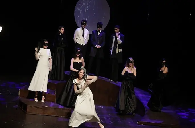 İBB Şehir Tiyatroları 13. Liseler Arası Tiyatro Buluşması Başvuruları Başlıyor