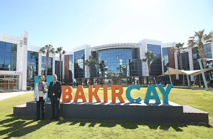 İzmir Bakırçay Üniversitesi ile Karşıyaka Belediyesi Arasında Bilim Merkezi İş Birliği Protokolü İmzalandı