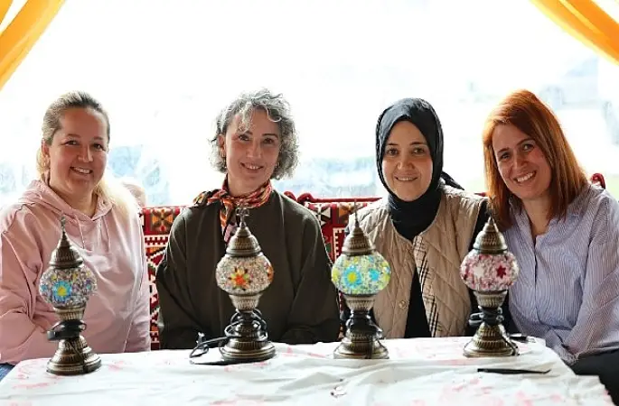 Kartepe Kent Meydanı'nda Sanat Rüzgarı