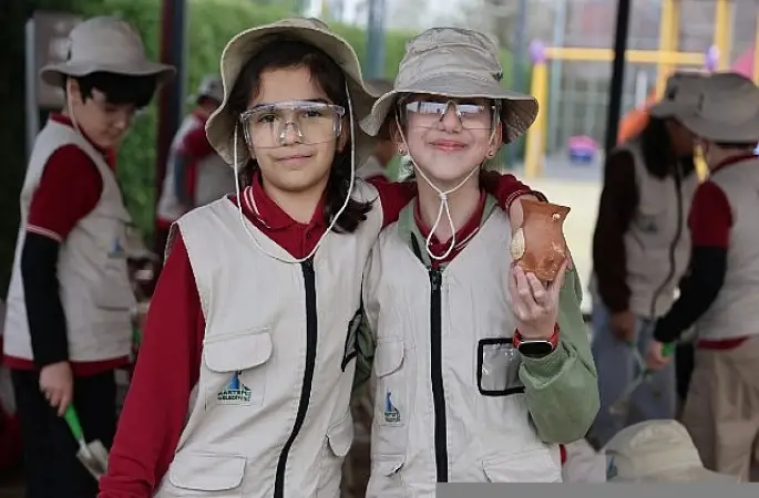 Kartepeli Miniklerden Tarihe Yolculuk