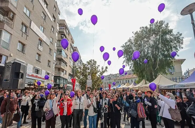 Konak'ta kadın emeği ve dayanışmasına festival gibi kutlama