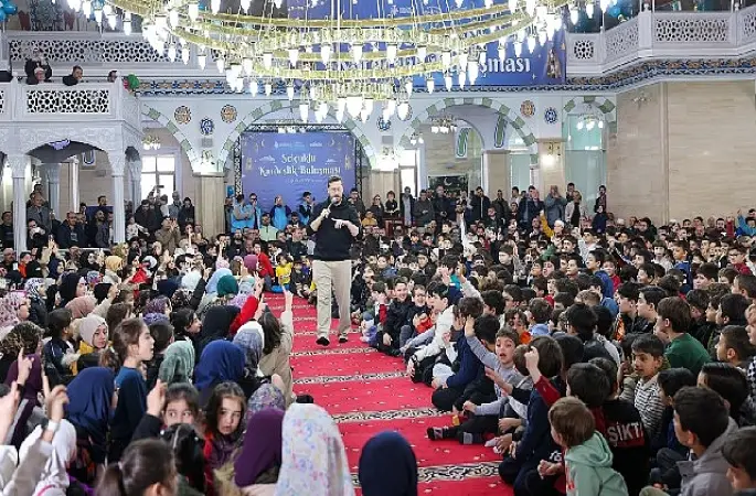 Selçuklu'da Sertaç Abi çocuklarla 'Kardeşlik Buluşması'nda bir araya geldi